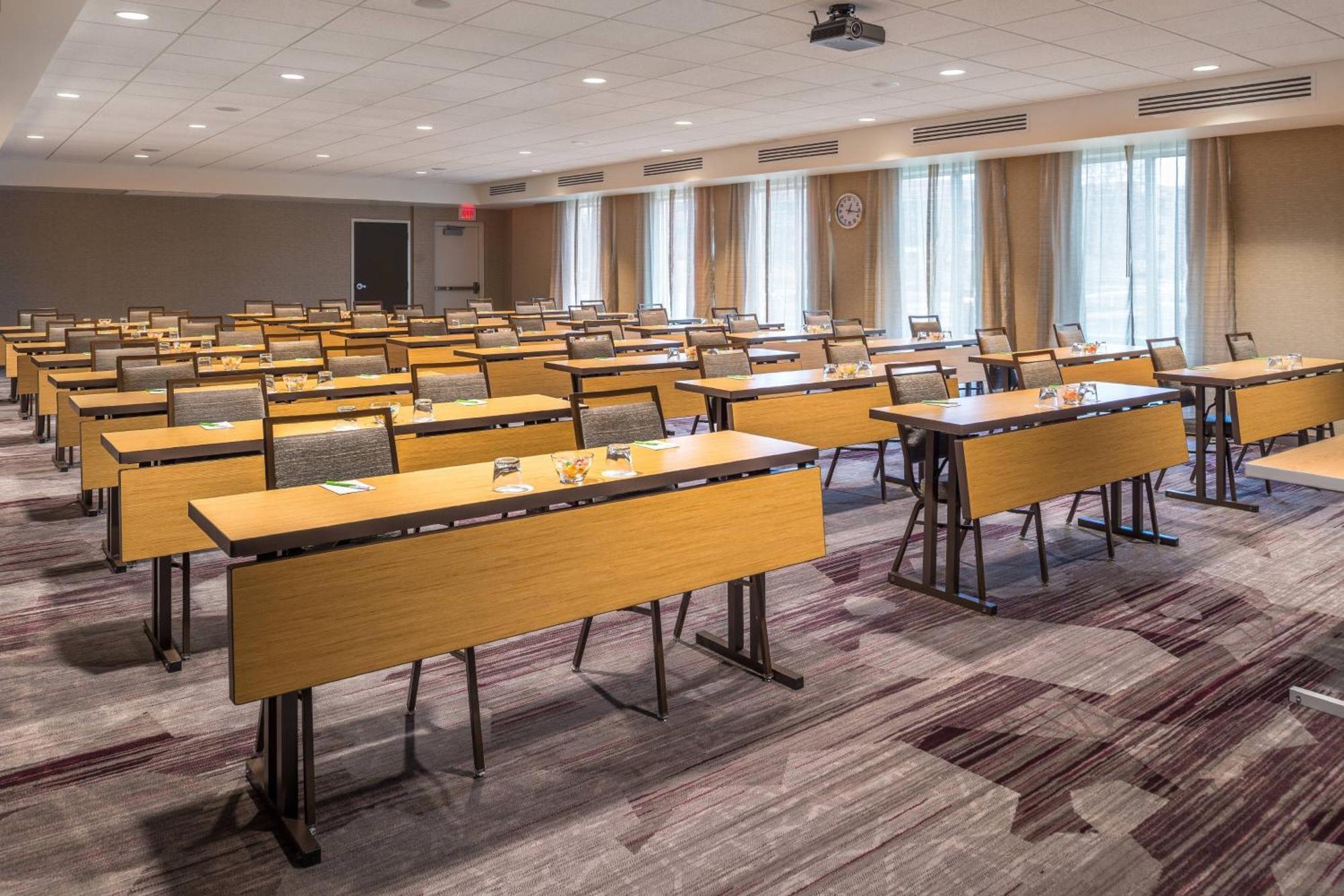 Courtyard By Marriott Detroit Farmington Hotell Farmington Hills Eksteriør bilde