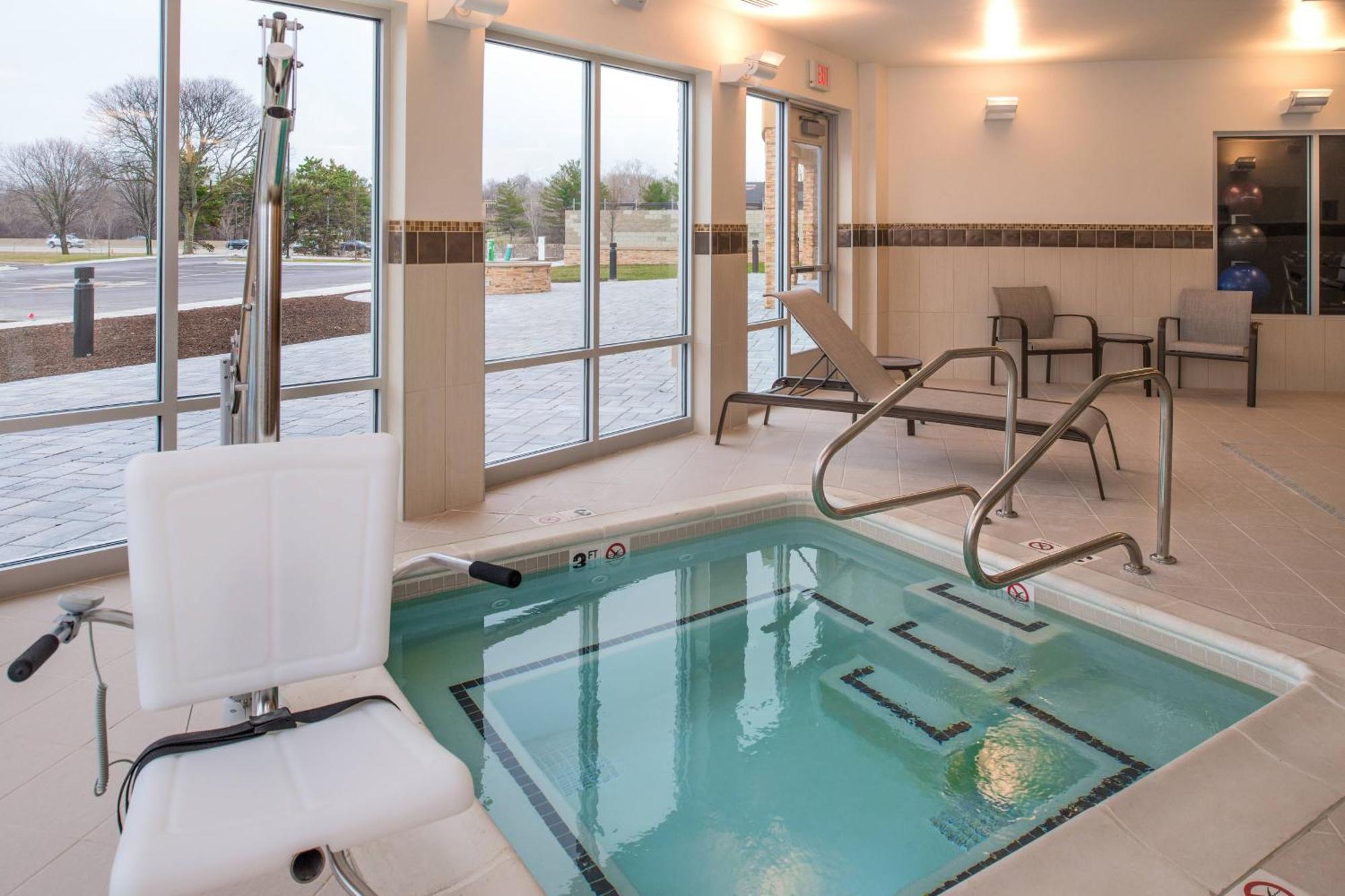 Courtyard By Marriott Detroit Farmington Hotell Farmington Hills Eksteriør bilde