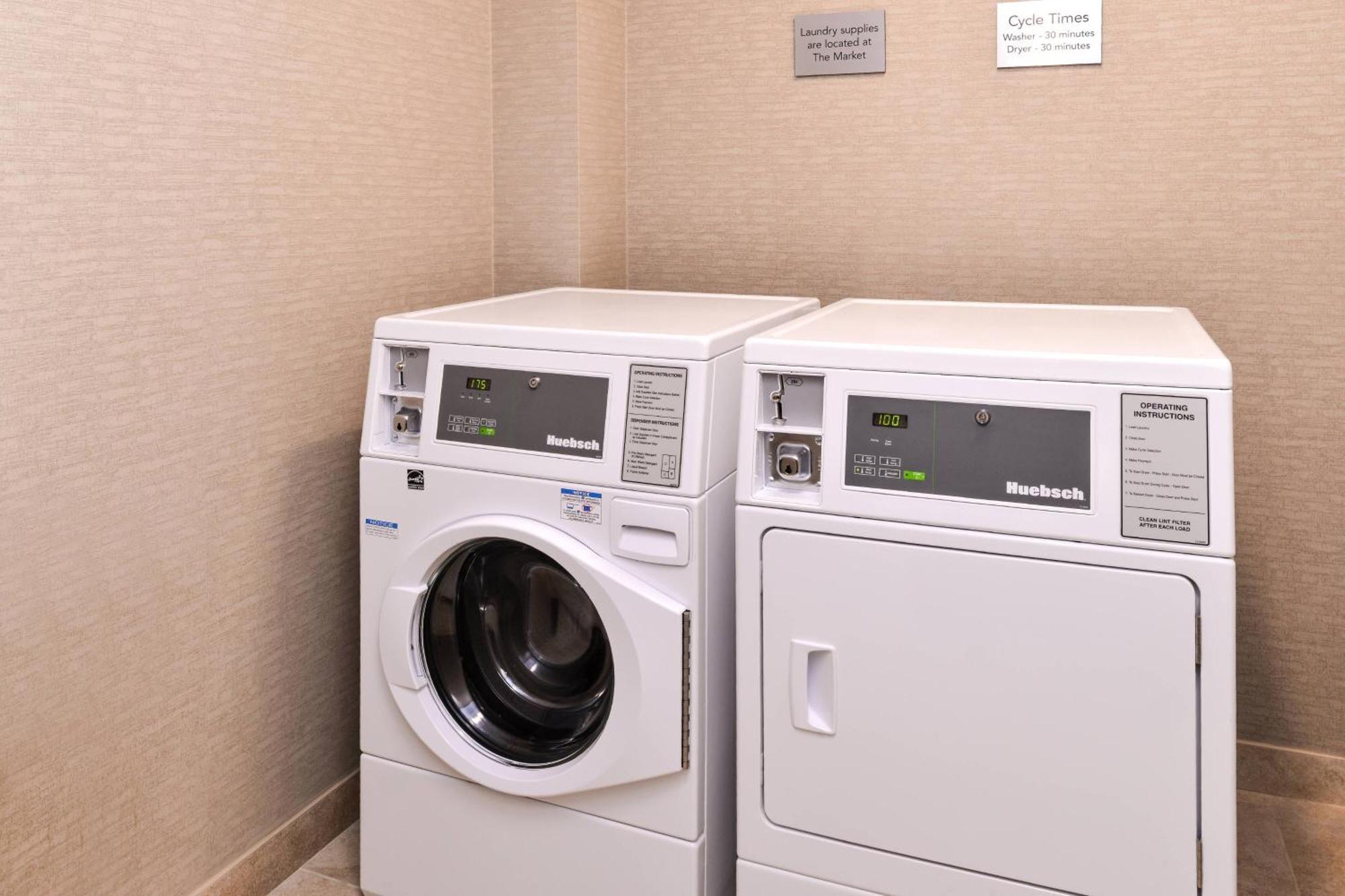 Courtyard By Marriott Detroit Farmington Hotell Farmington Hills Eksteriør bilde