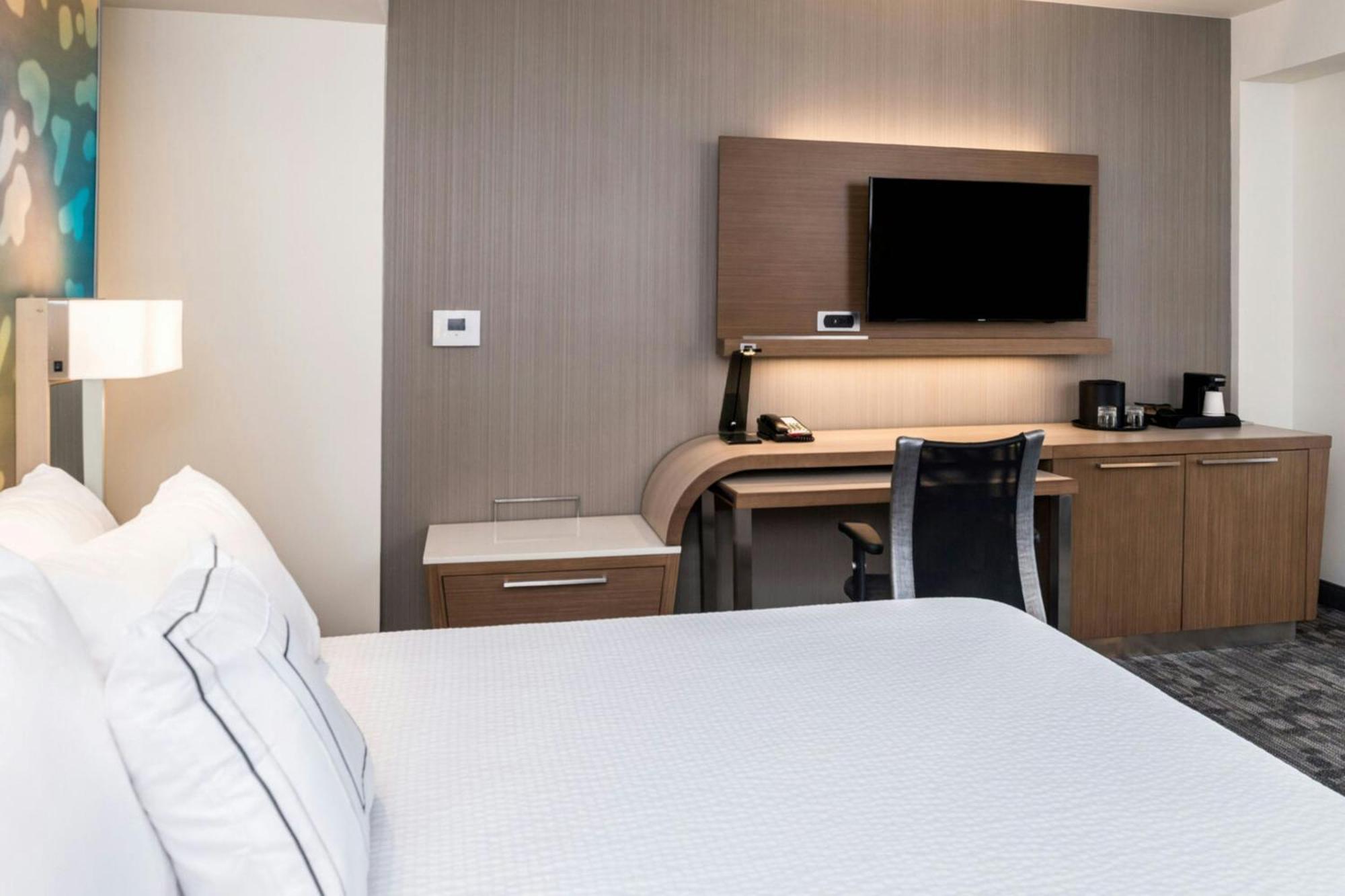 Courtyard By Marriott Detroit Farmington Hotell Farmington Hills Eksteriør bilde